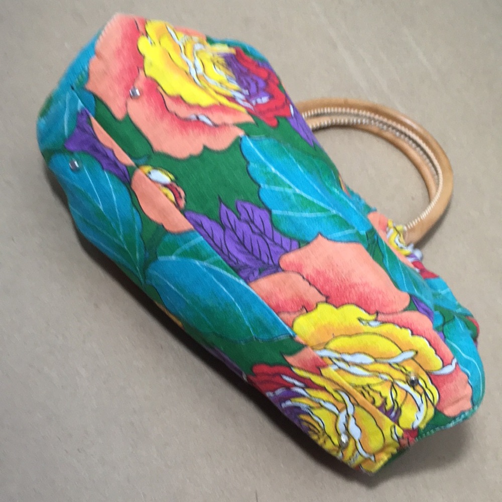 Dulce Cotton Floral Handbag with Leather handle - Picture 6 of 14
